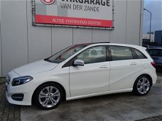 Mercedes-Benz B-klasse - 180 Ambition, AMG Line, Navi, PDC, Trekhaak