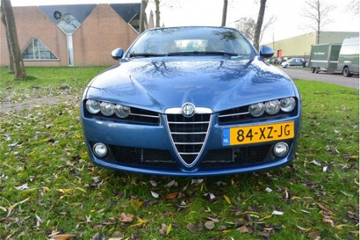 Alfa Romeo 159 - 1.9 JTS Progression *airco*cruise*weinig km's*2de eigenaar - 1