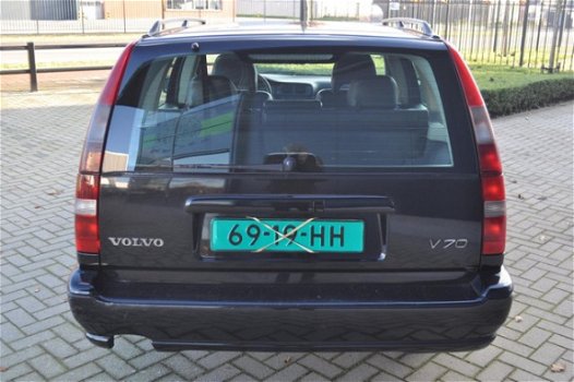 Volvo V70 - 2.5 TDI Sports-Line - 1