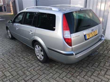 Ford Mondeo Wagon - 2.0-16V Futura *NAVIGATIE*AIRCO*XENON*NL-AUTO - 1