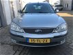 Ford Mondeo Wagon - 2.0-16V Futura *NAVIGATIE*AIRCO*XENON*NL-AUTO - 1 - Thumbnail