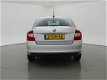 Skoda Rapid - 1.2 TSI GT AMBITION BUSINESSLINE + NAVIGATIE / LMV / PRIVACY - 1 - Thumbnail