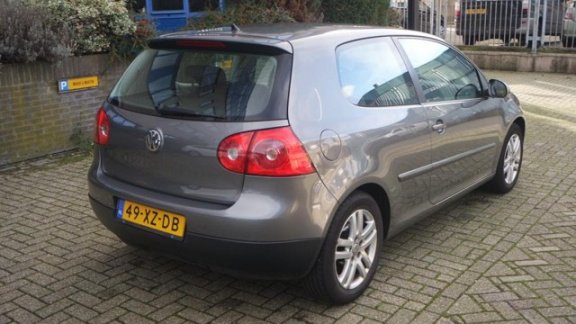 Volkswagen Golf - 1.4 16V TSI Trendline - 1