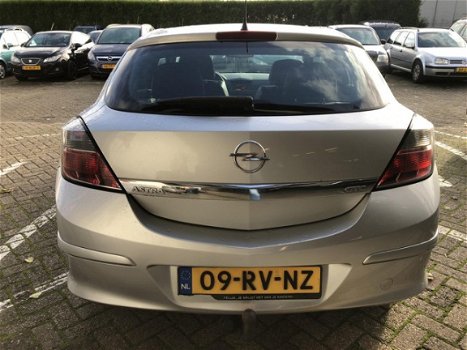 Opel Astra GTC - 1.6 Cosmo Climate controle half leer electrische ramen+spiegels lm-velgen apk 25-07 - 1