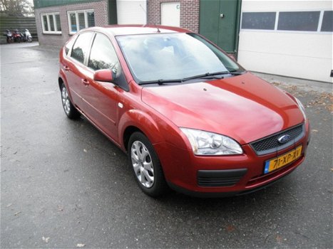 Ford Focus - 1.6-16V Trend Airco, Cruise control - 1