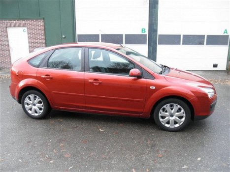 Ford Focus - 1.6-16V Trend Airco, Cruise control - 1