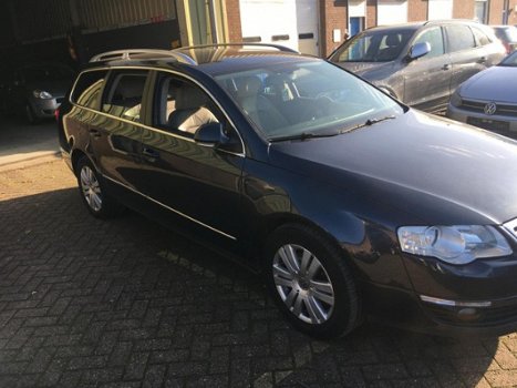 Volkswagen Passat Variant - 2.0 TDI Comfortline - 1