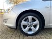 Opel Astra - 1.4 Turbo Edition Autom/140pk/Airco/17inch - 1 - Thumbnail