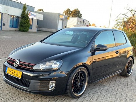 Volkswagen Golf - 2.0 GTI DSG6 l STOELVERW l CLIMA l PDC - 1