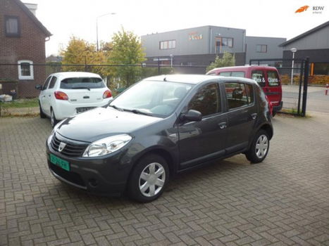 Dacia Sandero - 1.2 airco 5deurs apk 07-2020 84217km - 1