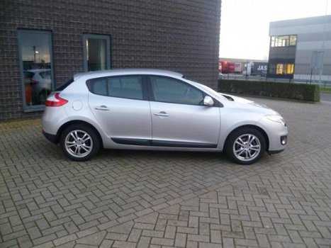 Renault Mégane - 1.5 dCi Expression Clima Navi - 1