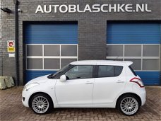 Suzuki Swift - 1.2 Bandit 94 pk Airco/17"LM Velgen 5 drs