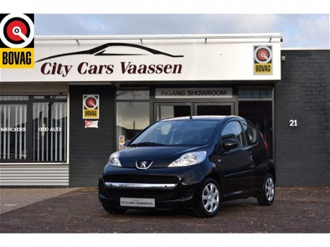 Peugeot 107 - 1.0-12V Millesim 200 68 pk automaat airco toerenteller pdc v/a elec pakket 1e eigenaar - 1