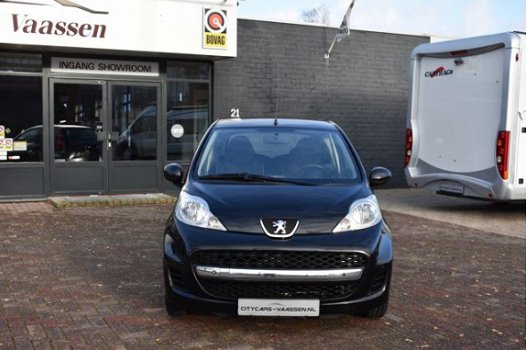 Peugeot 107 - 1.0-12V Millesim 200 68 pk automaat airco toerenteller pdc v/a elec pakket 1e eigenaar - 1