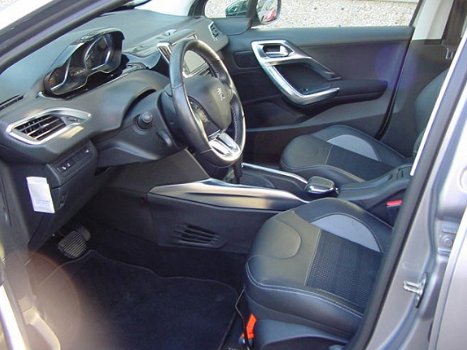 Peugeot 2008 - 1.6 VTi 120 pk Allure uitvoering vol- automaat 1e eigenaar - 1