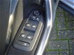 Peugeot 2008 - 1.6 VTi 120 pk Allure uitvoering vol- automaat 1e eigenaar - 1 - Thumbnail