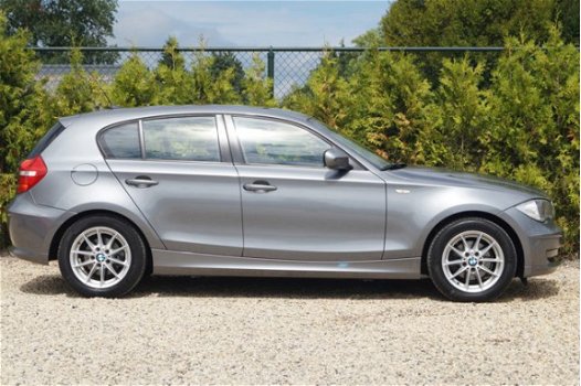 BMW 1-serie - 116i Business Line ECC - CRUISE - LMV - ELEKTR. PAKKET - ISO - FIX - FACELIFT MODEL - 1