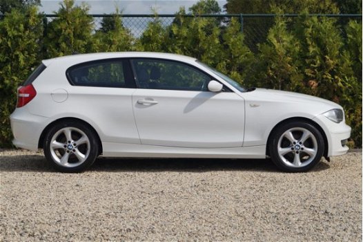 BMW 1-serie - 116i Business Line AIRCO - SPORT INTERIEUR - ELEKTR. PAKKET - LMV - ISO FIX - 1