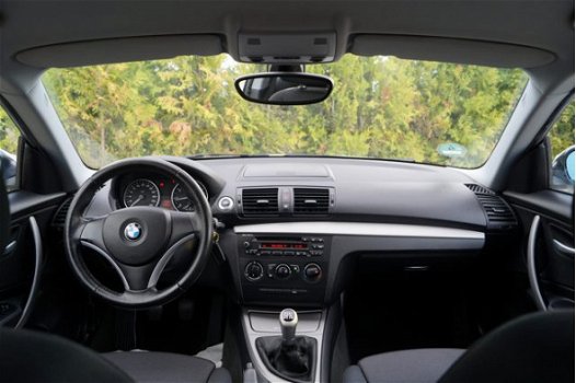 BMW 1-serie - 116i Business Line AIRCO - SPORT INTERIEUR - ELEKTR. PAKKET - LMV - ISO FIX - 1