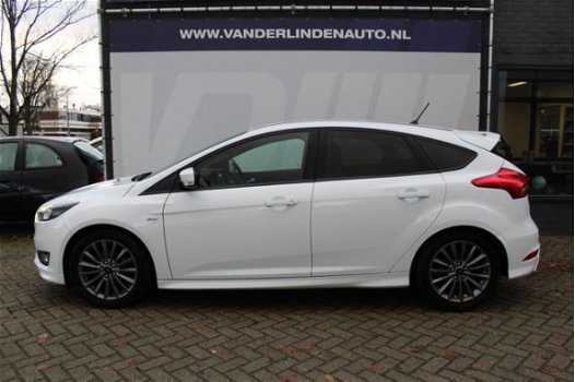 Ford Focus - 1.0 ST-Line Navi, climate, cruise, camera, PDC achter, LED - 1