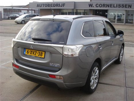 Mitsubishi Outlander - 2.0 PHEV Executive Edition 1E EIGENAAR NAP - 1