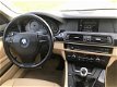 BMW 5-serie - 523i EXE/CLIMA/NAVI/NAP/19