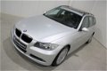 BMW 3-serie Touring - 320i Automaat Leder Trekhaak Pano - 1 - Thumbnail