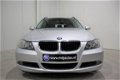 BMW 3-serie Touring - 320i Automaat Leder Trekhaak Pano - 1 - Thumbnail