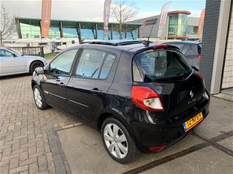 Renault Clio - 1.6 20th Anniversary Automaat Navi Pano - 1