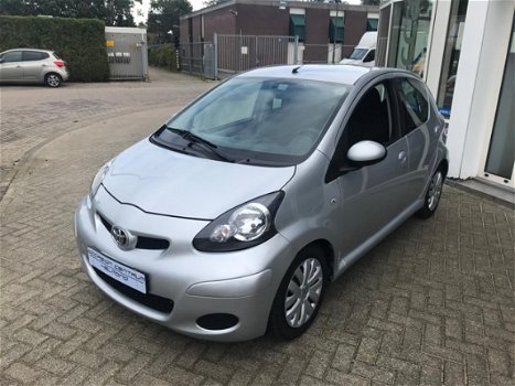 Toyota Aygo - 1.0-12V Comfort / Airco / APK / 5 Deurs / - 1