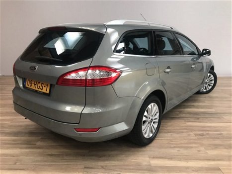 Ford Mondeo Wagon - 2.0-16V Titanium NAVI / CLIMA / CRUISE/ PDC / VOORRUITVERW / DEALER ONDERHOUDEN - 1