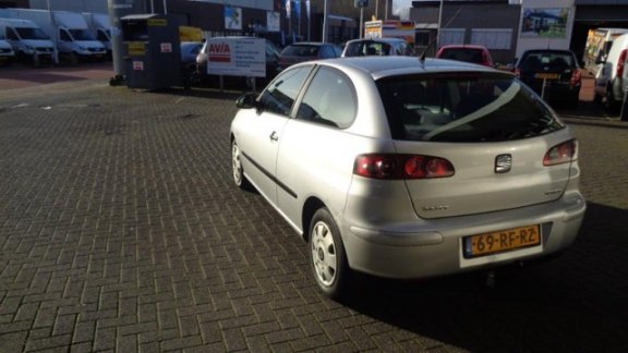 Seat Ibiza - 1.4-16V Reference - 1