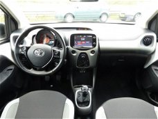 Toyota Aygo - 1.0 VVT-i x , 5Deurs, Camera, Clima, LMV, Cruis, Inruil Mog