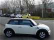 Mini Mini Cooper - 1.6 Pepper NIEUWE APK - AIRCO - LAGE KM STAND - KEURIGE STAAT - ELEKTR RAMEN - 1 - Thumbnail