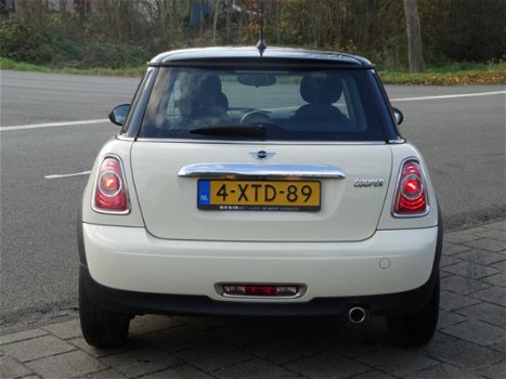 Mini Mini Cooper - 1.6 Pepper NIEUWE APK - AIRCO - LAGE KM STAND - KEURIGE STAAT - ELEKTR RAMEN - 1