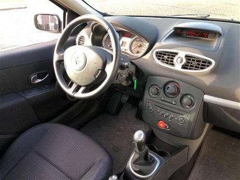 Renault Clio - 1.4-16V Exception 5-DEURS *AIRCO* (bj 2007) NW APK - 1