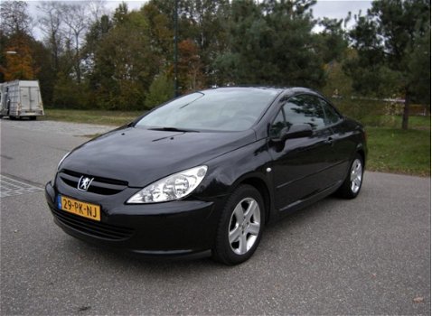 Peugeot 307 CC - 2.0-16V .Airco . Cruiscontrol . Afneembare trekhaak . enz - 1