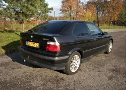 BMW 3-serie Compact - 316i Executive . Leder intrieur . stoelverwarming . airco . enz - 1