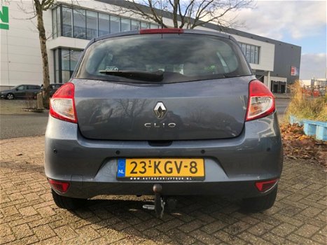 Renault Clio - 1.2 Special Line - 1