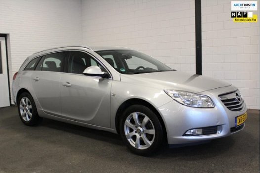 Opel Insignia Sports Tourer - 1.8 Edition 6-bak, Leder, Navi - 1