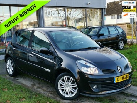 Renault Clio - 1.6-16V Initiale Aut/Airco/PDC/Cruise/El.ramen/NAP/APK - 1