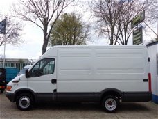 Iveco Daily - 35C13V 330 H2 L2H2 dubbel lucht 3500kg trekgewicht