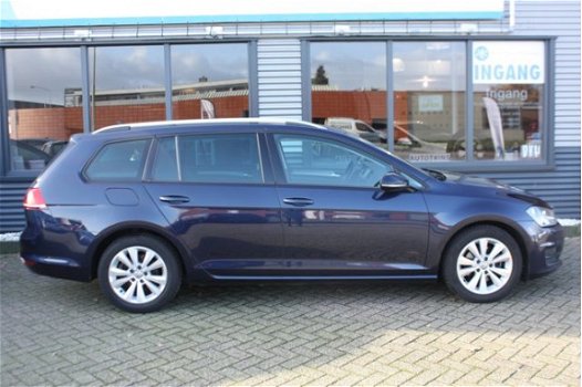 Volkswagen Golf Variant - 1.0 TSI NAVI CLIMA CRUISE ACHTERUITRIJCAMERA PDC TREKHAAK DONKER GLAS 16'' - 1