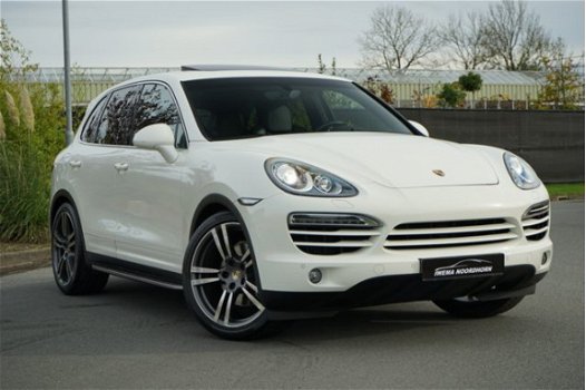 Porsche Cayenne - 3.0 D 2011 Luchtvering|Schuif/kanteldak|Keyless-Go - 1