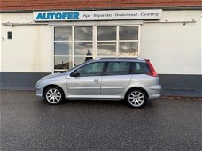 Peugeot 206 SW - 1.6-16V Quiksilver Zilveren knappe stationlady zoekt een nieuwe liefde nieuwe APK