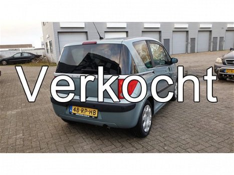 Peugeot 1007 - 1.4 Gentry Goed rijdende en zeer nette Auto, Airco, Electr pakket APK 25-09-2020 - 1