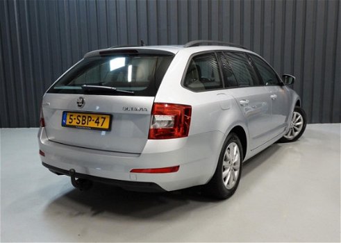 Skoda Octavia - 1.6 TDI DSG automaat Business Line Ambition Navi Cruise - 1