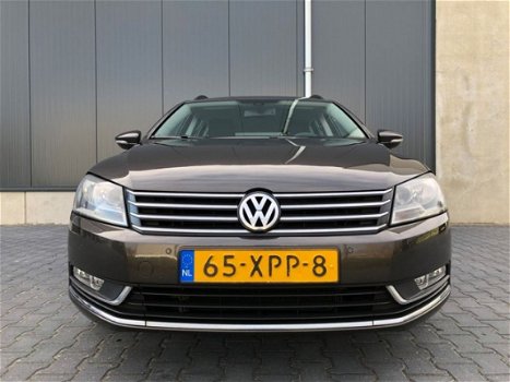 Volkswagen Passat Variant - 1.6 TDI Comfort Executive Line BlueMotion Navigatie Cruise control - 1