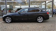 BMW 3-serie - 320i Efficient Dynamics Edition | Sport Edition | Xenon | Leer | Navigatie | Achterban