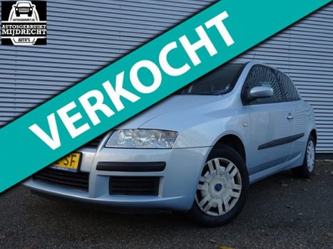 Fiat Stilo - 1.6-16V Sporting / Cruise control / Navi / Airco / 3-deurs / elek ramen / - 1